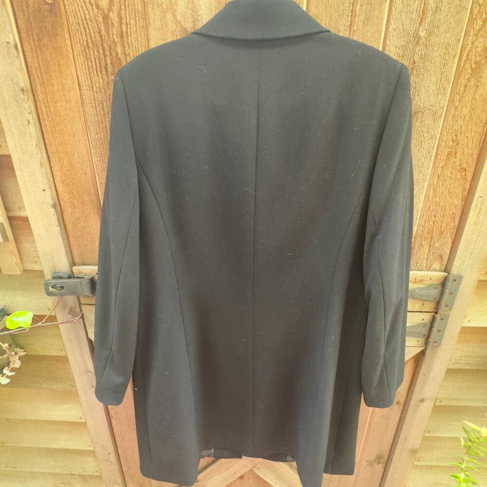TAHARI Arthur S. Levine black hidden snap coat (12/14) - Picture 12 of 14